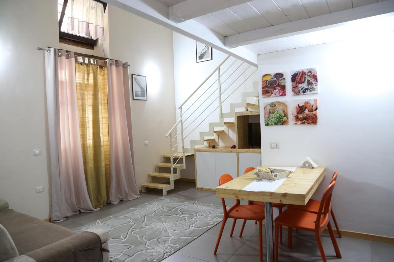 Appartamenti Laura Wi-Fi Curti Luaran gambar
